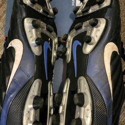 Nike Soccer 11.5 Cleats