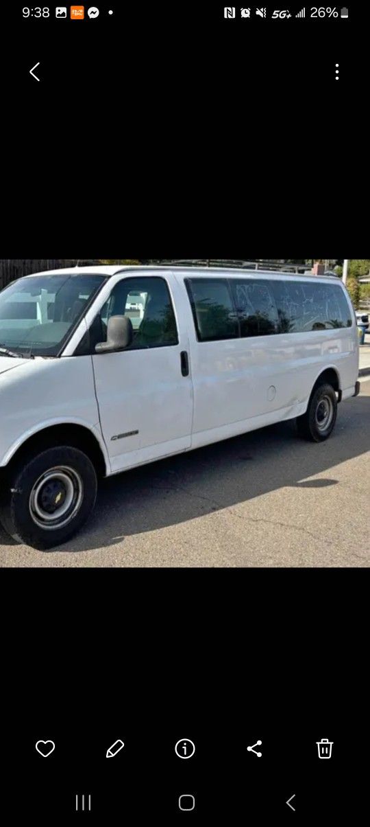 2002 Chevrolet Express