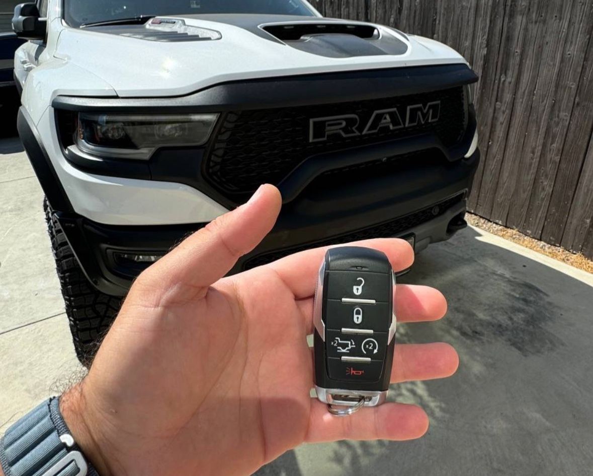 Dodge new key fob dodge ram key dodge challenger key dodge charger key dodge key
