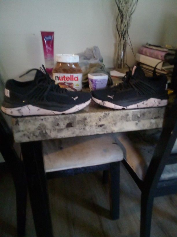 Girls Pumas