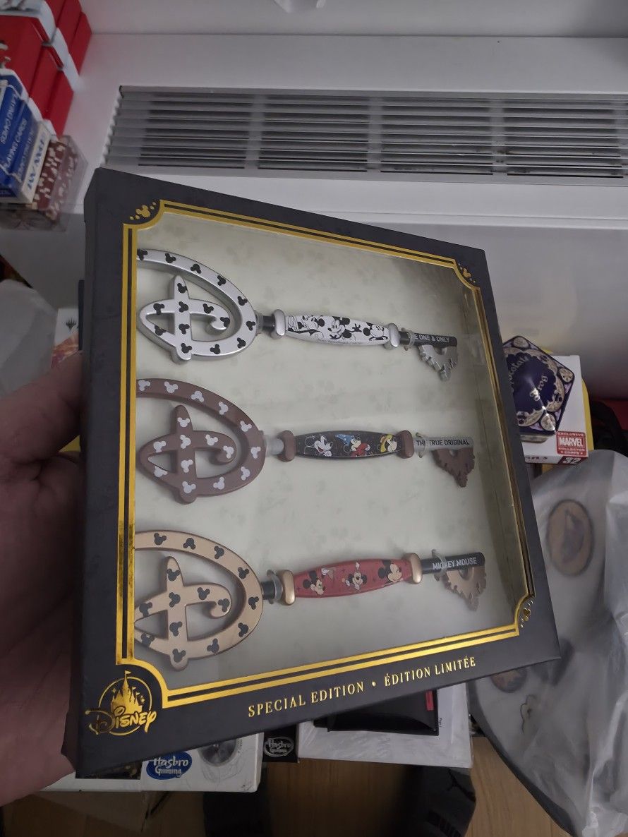 Walt disney world mickey mouse Special edition Keys