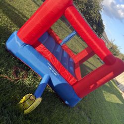 Bouncy House 