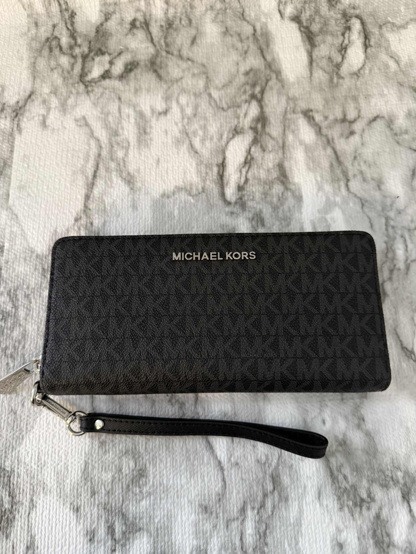 Michael Kors Jet Set Travel Continental Long Wallet Wristlet- Black