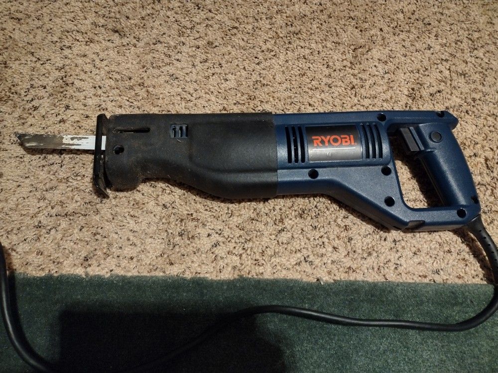 Ryobi Saw