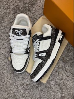Lv shoe size 7