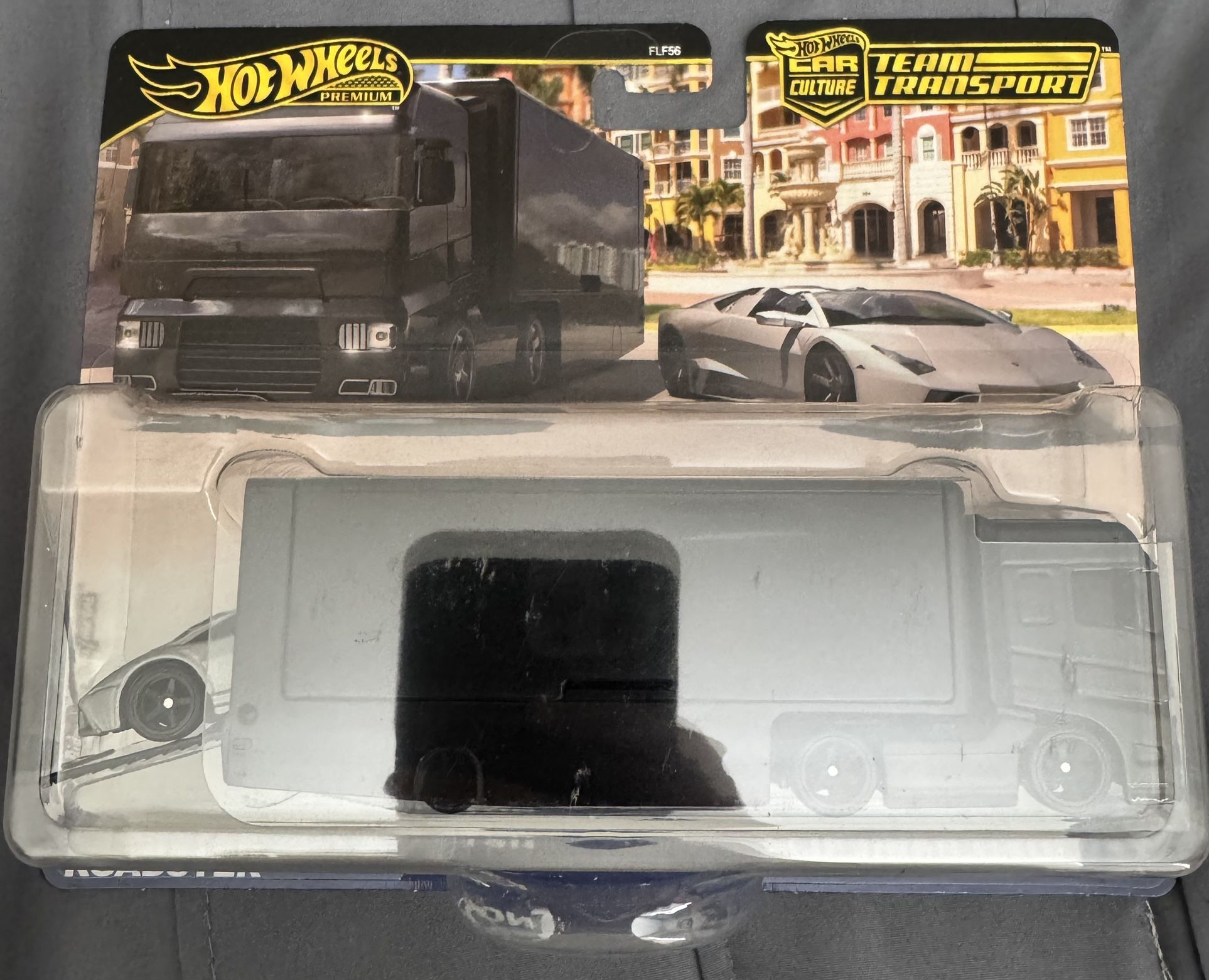 Hot Wheels Team Transport Lamborghini Reventon Roadster Flipsider Hauler 2025