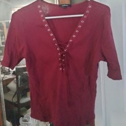 Lg Wine Lace Up Top 