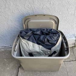 Free queen size blow up mattress ECHO PARK!