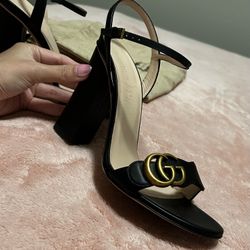 GUCCI LEATHER SANDAL