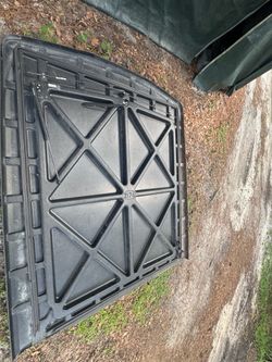 Fiberglass truck bed topper
