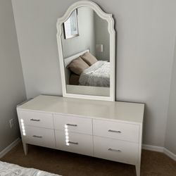 White Dresser With Mirror