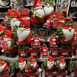 Decorative Outdoor / Indoor Gnome With Light 