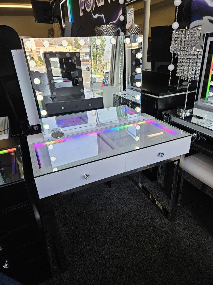 Vanity 2 Drawers W/ RGB Light & HOLLYWOOD MIRROR $489