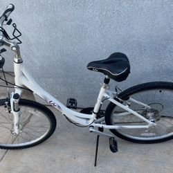 🚲 LIV Sedona DX W by Giant – Comfort Cruiser Hybrid Bike – Excellent Condition!