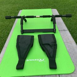 Gold’s Gym Pull-up Bar with Ab Slings Straps