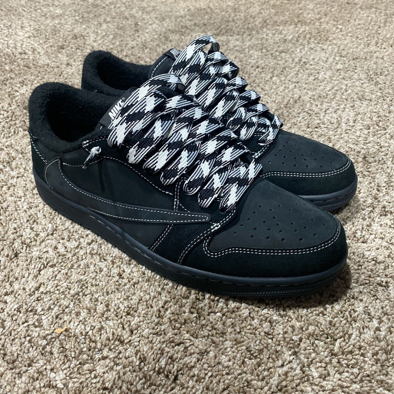 Travis Scott Black Phantom Size 11 SEND OFFERS DONT BUY