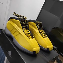 Men's adidas Crazy 1 Sunshine is a retro basketball shoe. Size 11