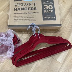NWT 30 Pack Velvet Hangers Burgundy