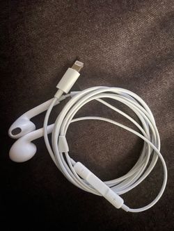 Original Apple Headphones (Lighting)