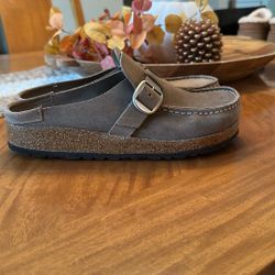Birkenstock Taupe suede Size 38