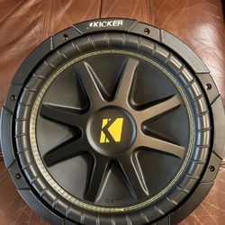 Kicker Comp 12 C 