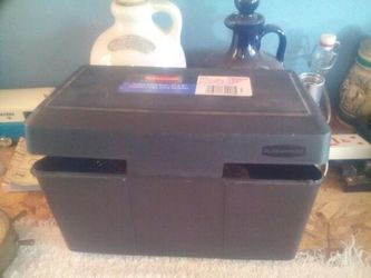 Rubbermaid index card box