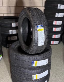 215/60R16 Goodyear Assurance 4 Llantas nuevas Instaladas y balanceadas