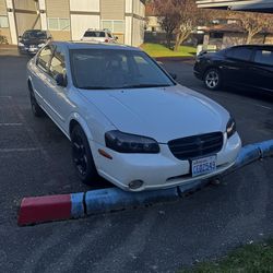 Nissan maxima