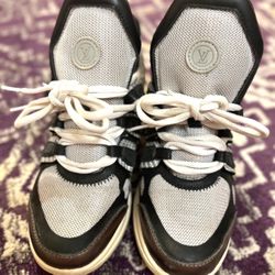 Louis Vuitton Archlight Sneaker (Size 37)