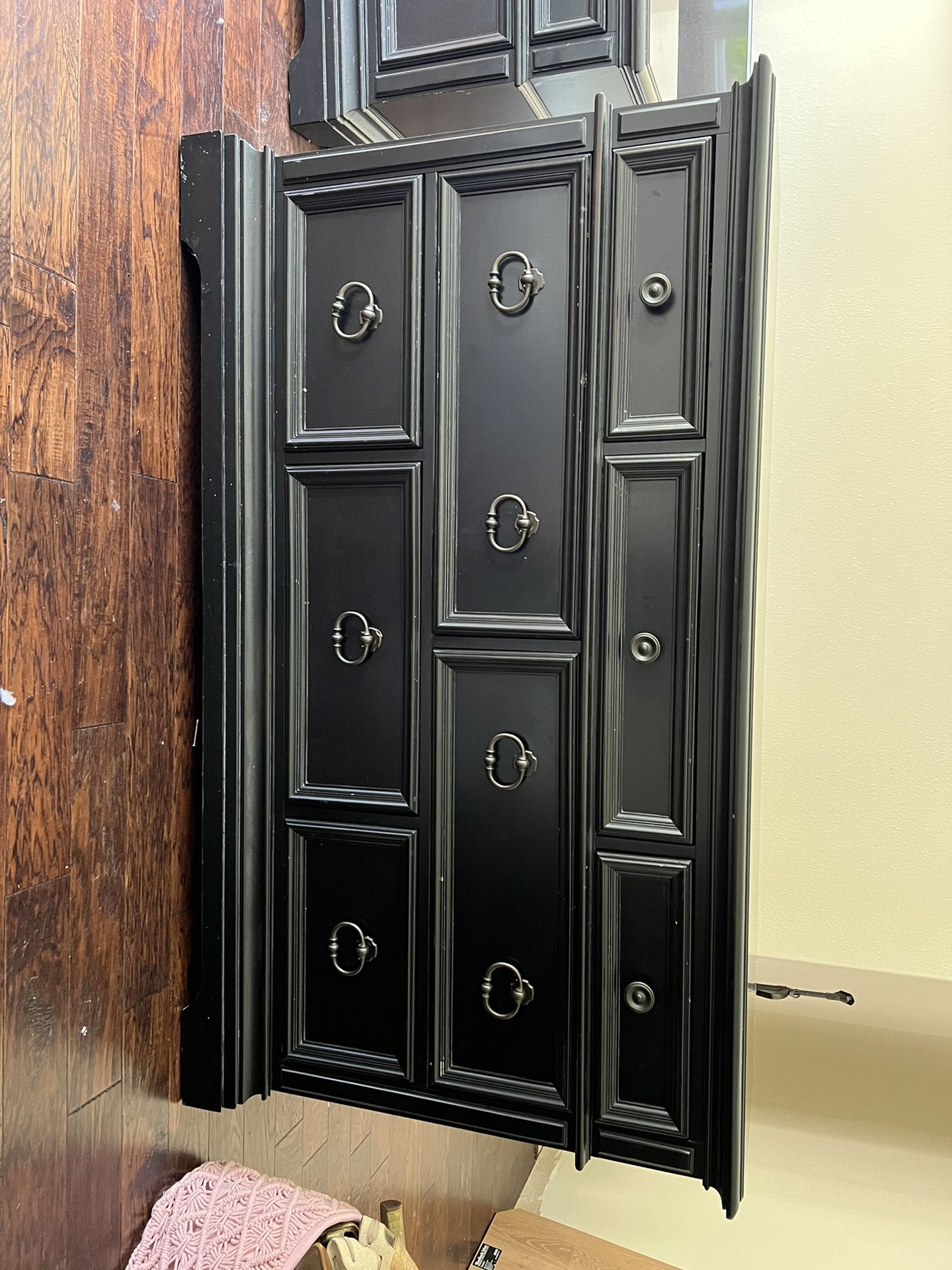 Haverty’s Dresser, Chest, and Nightstand for Sale in San Antonio, TX