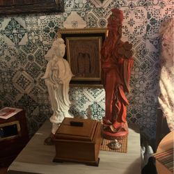 Red Lacquer And Ceramic Statues