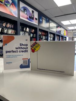 MacBook Air 13inch M3 chip 256GB 8GBRAM