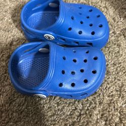 Baby crocs