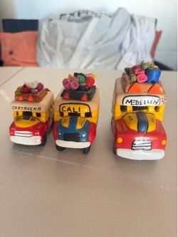 3 chiva buses
