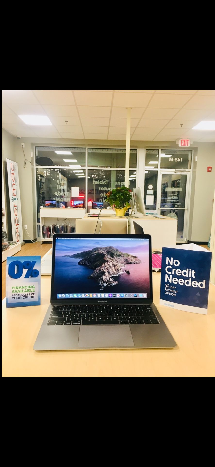 2020 13" Macbook Air 1.1 GHz i5 8GB RAM 256SSD 1 Year Warranty - $499 (Middleton, MA)