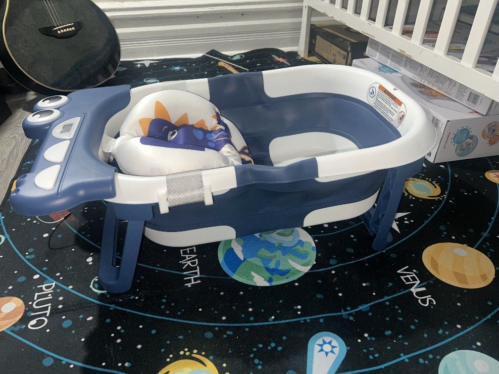 Collapsible Baby Bathtub with Thermometer