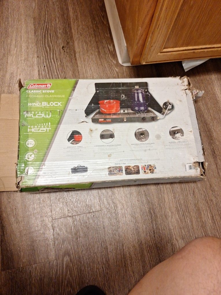 Portable Outdoor Coleman Classic Stove