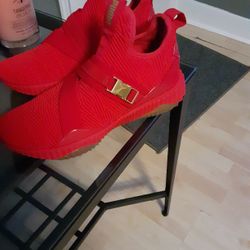 Womans Red Puma,size 8