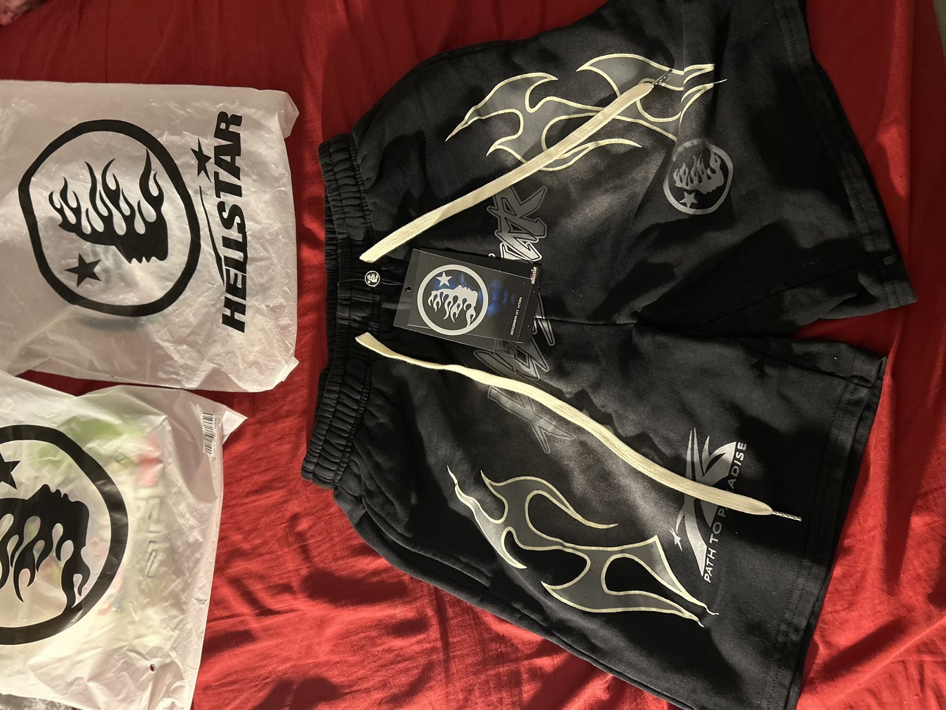 HELLSTAR T-SHIRT & SHORTS