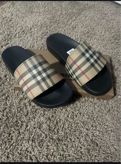 Burrberry slides 7W
