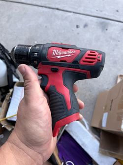 Milwaukee M12 12V Cordless 3/8-inch Drill/Driver