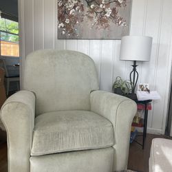 Swivel Recliner 