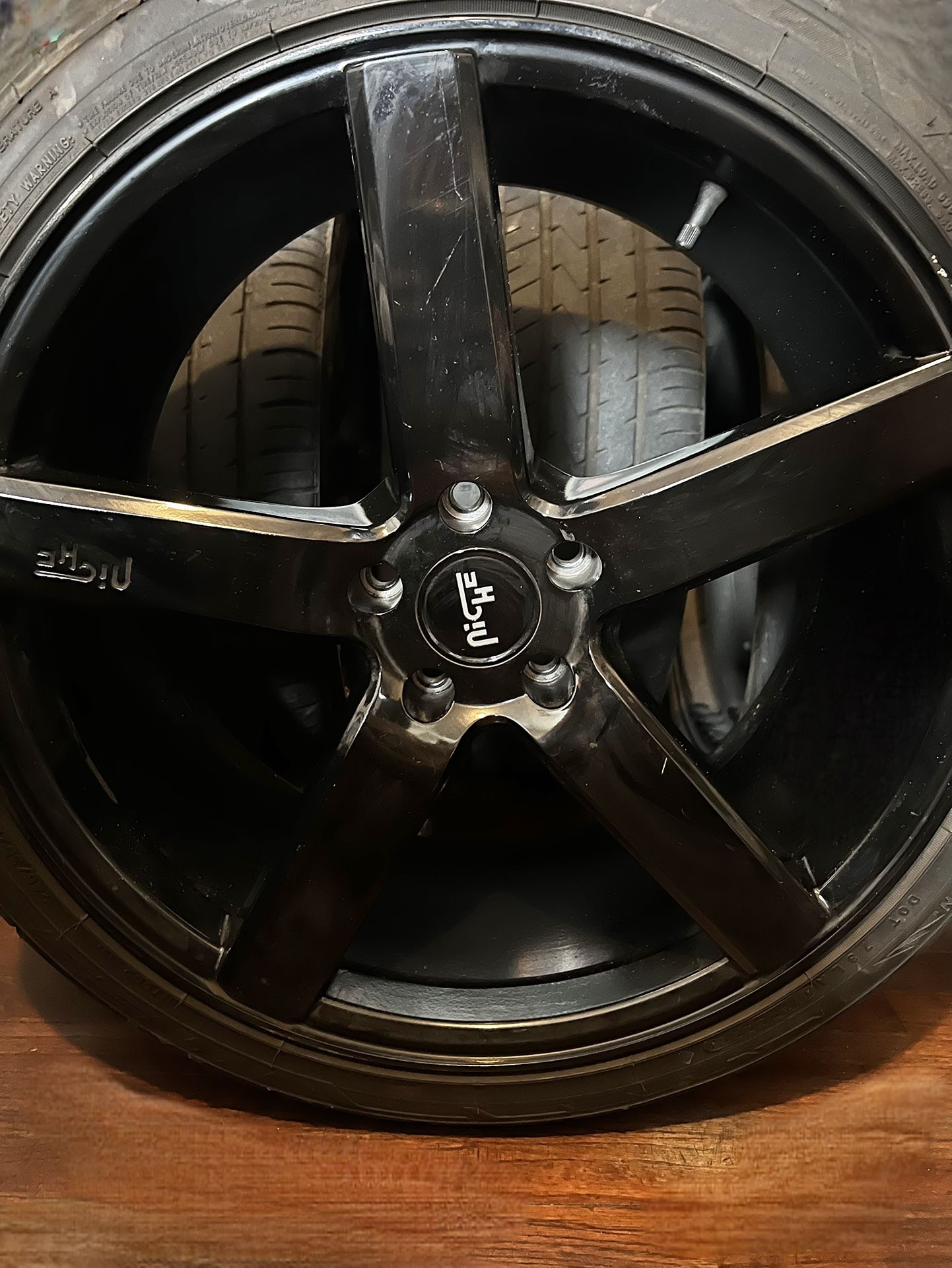Niche 20 Inch Rims With Tires