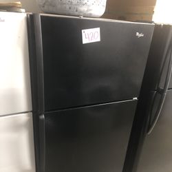 Whirlpool Top And Bottom Refrigerator 