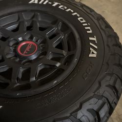 TRD Pro Wheels W/ Literally Brand New BF Goodrich KO3’s 16” Wheels, 31” Total - Like New