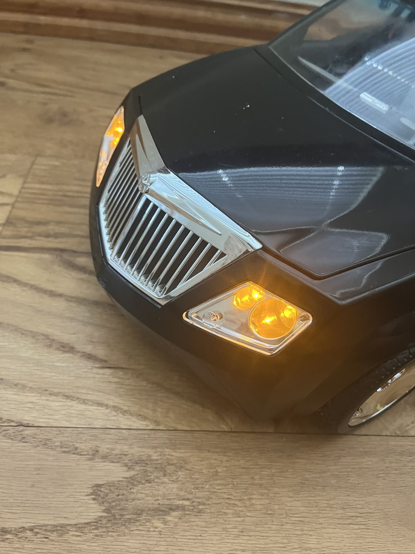 2003 Bratz MGA Formal Funk FM Black Limousine Car Working Radio Lights Horn.