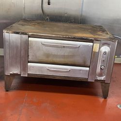 Restaurant Oven
