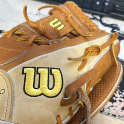 Wilson A2000 1787SO 2023