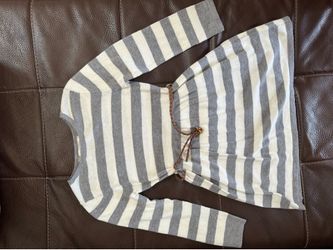 H&M dress knitted 4-6 years old
