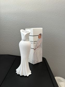 PARIS HILTON signed Bottle Of LOVE RUSH